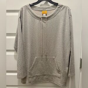 🔥 Ruby Rd. Silver Metallic/Gray Knit Top EUC